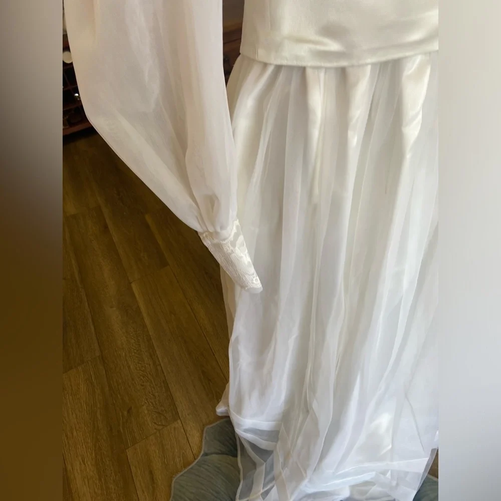 Vintage Wedding Dress - Picture 7 of 12